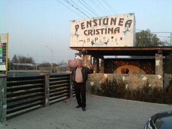 PensiuneaCristina.jpg (109.83 KiB) Vizualizat de 10218 ori PensiuneaCristina.jpg