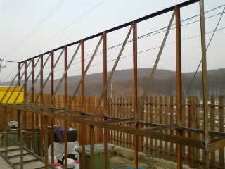 10032012078-001.jpg